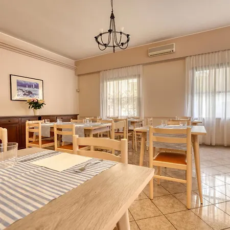 Laura Hotel Rimini